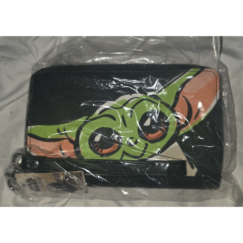 NWT Buckle Down baby Yoda grogu the child zipper wallet purse bag!
